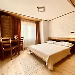 בית הארחה Krokus House ורחובינה